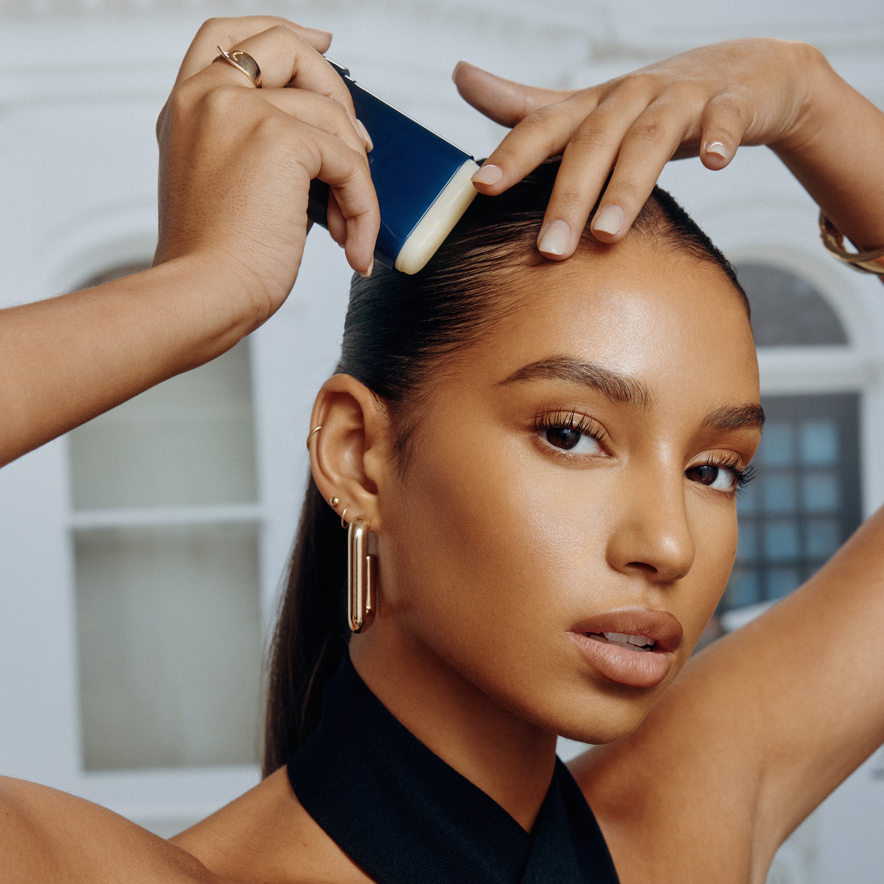 Supershine Smoothing Wax Stick - Image 8